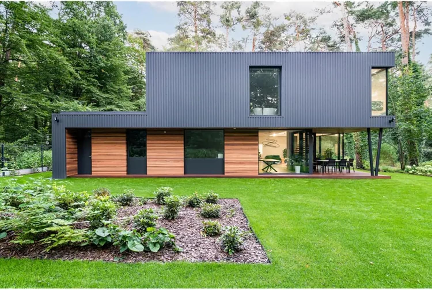 Reviews - Modern Family Villa Review: Honest Pros & Cons & Energy Analysis Modern Family Villa Review contents and component quality