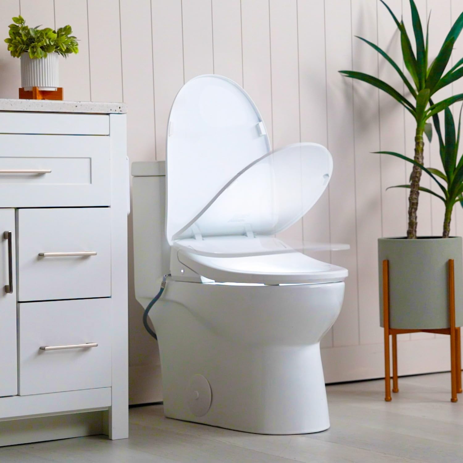 Alpha Bidet UXA Pearl worth it,Alpha Bidet UXA Pearl pros cons,should I buy Alpha Bidet UXA Pearl,Alpha Bidet UXA Pearl vs Toto,best automatic bidet seat,Alpha UXA Pearl Auto honest unboxing and complete package contents