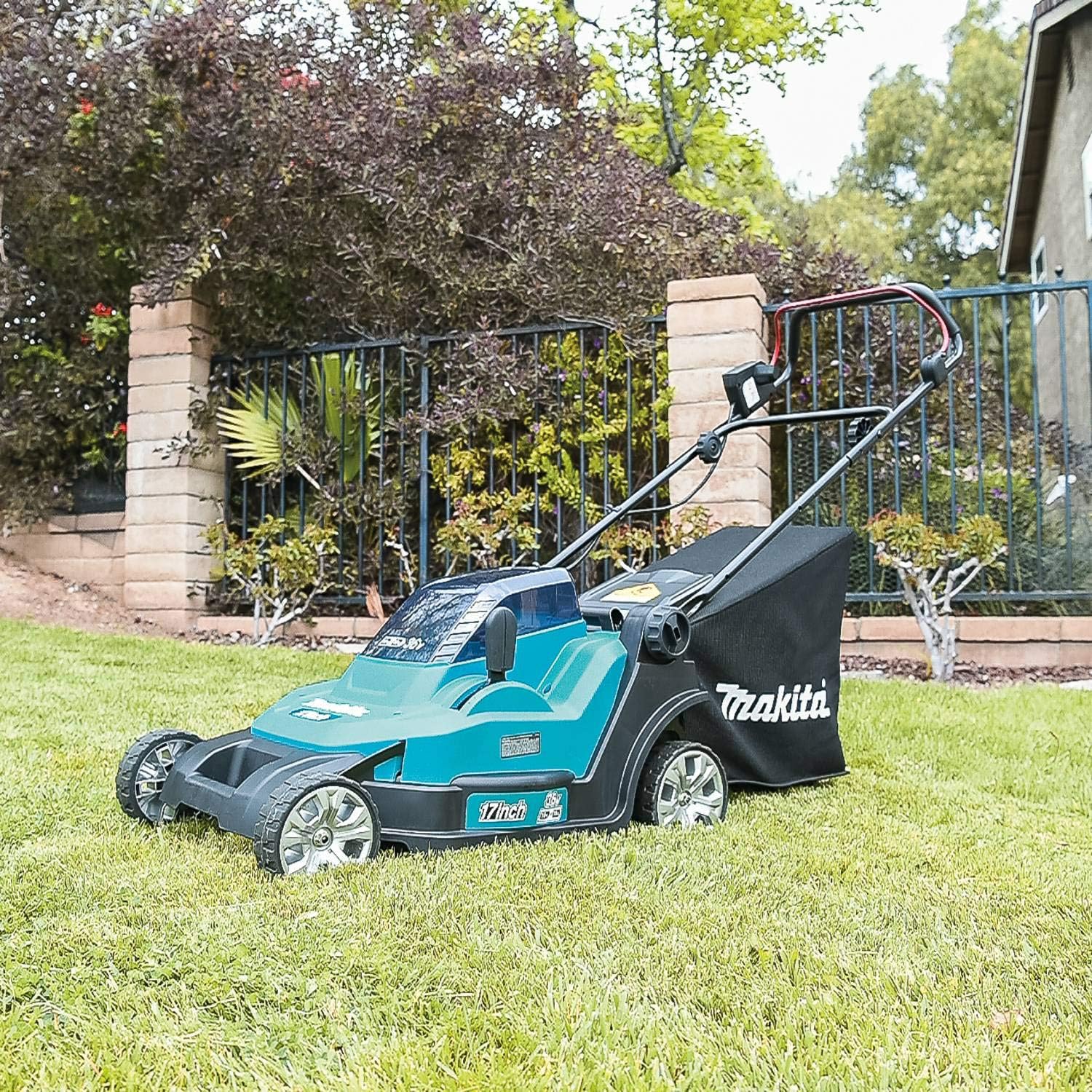 Makita XML05PT lawn mower worth it,Makita XML05PT pros and cons,Makita XML05PT vs gas mower,should I buy Makita XML05PT,best cordless lawn mower kit,Makita 36V mower honest performance testing and real-world results