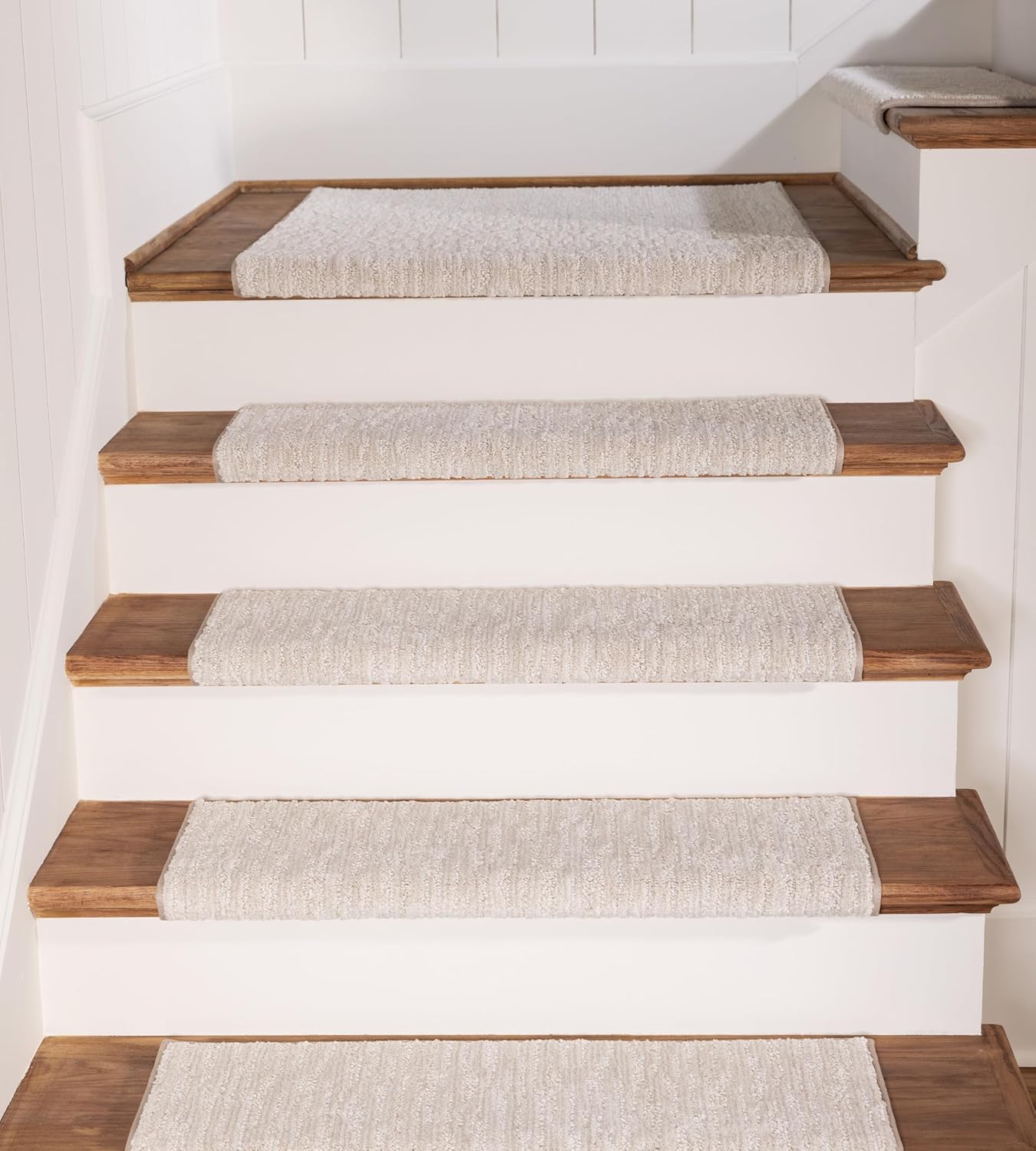 Oak Valley Designs bullnose stair treads,bullnose stair treads worth buying,best anti slip stair treads,Oak Valley Designs treads pros cons,should I buy bullnose carpet treads,stair treads for wooden steps unboxing and complete package contents