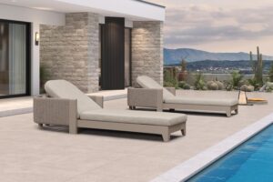 Image 1 of Purple Leaf chaise lounge worth buying