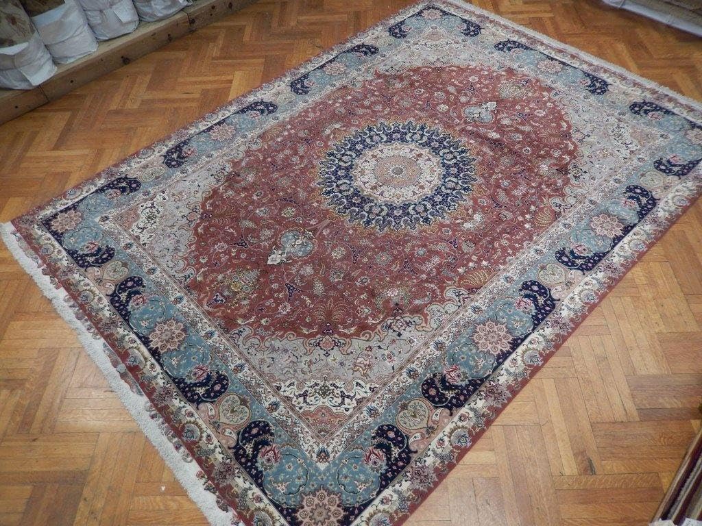 Step-by-step guide for Harooni 9x13 rug worth buying,Harooni rug pros cons,Harooni traditional carpet quality,best hand-knotted wool silk rug,should I buy a Harooni rug,Harooni vs other Persian rugs - complete tutorial