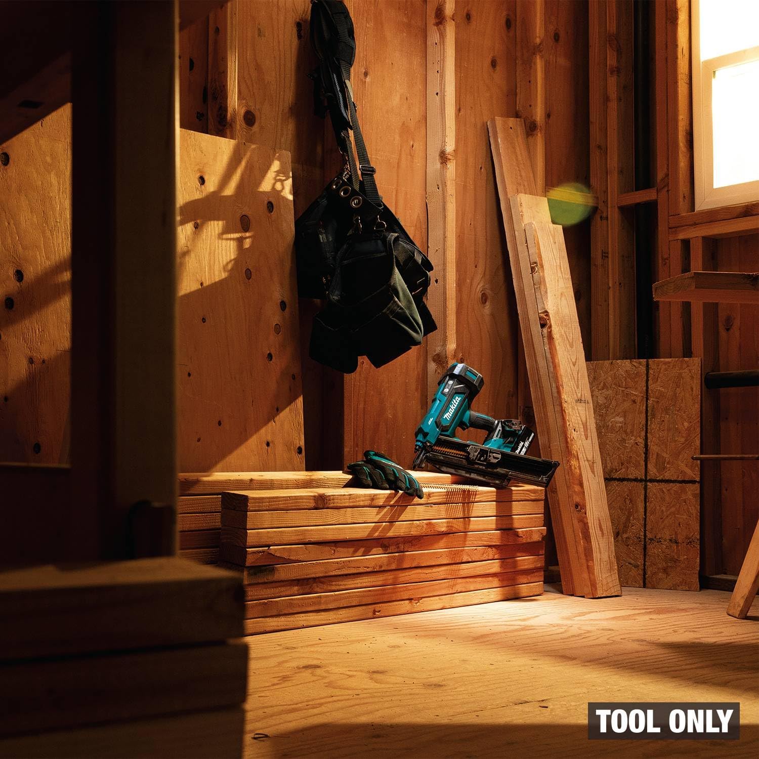 Makita XNB03Z worth buying,Makita XNB03Z pros cons,Makita XNB03Z vs alternatives,should I buy Makita XNB03Z,best cordless framing nailer,Makita XNB03Z honest opinion performance testing and real-world results