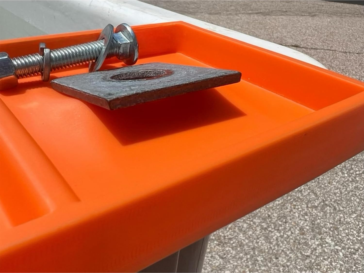 best bucket truck tray,bucket truck tray worth buying,bucket truck tray pros cons,bucket truck tray vs alternatives,should I buy a bucket truck tray,glove friendly bucket tray performance testing and real-world results