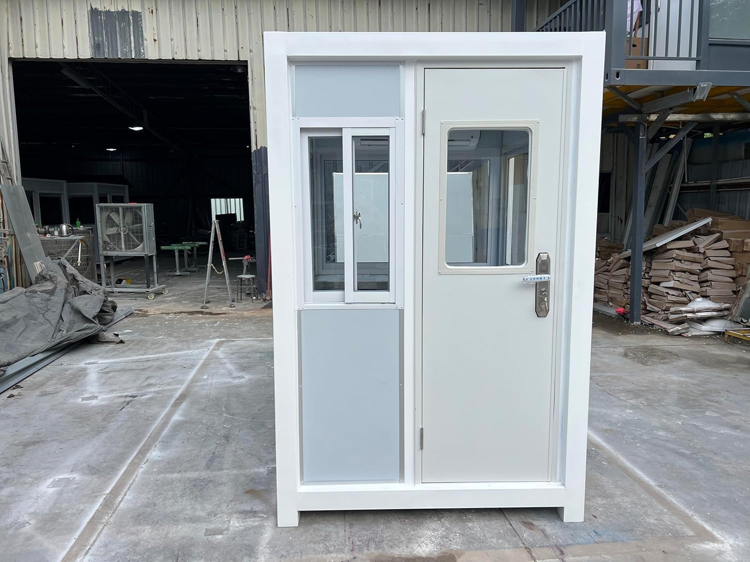 buy guard shack with ac and heating,security booth with climate control worth it,portable guard shack pros cons,best insulated guard booth for outdoor use,should i buy a guard shack with cooling,outdoor security booth vs portable office unboxing and complete package contents
