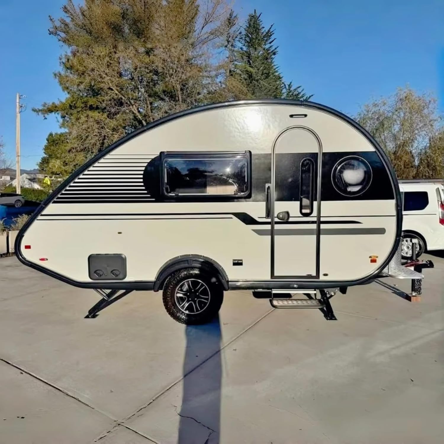 buy teardrop camper trailer,teardrop camper worth buying,best lightweight travel trailer,teardrop camper pros cons,teardrop camper vs pop up,should I buy a teardrop camper - detailed features and technical specifications
