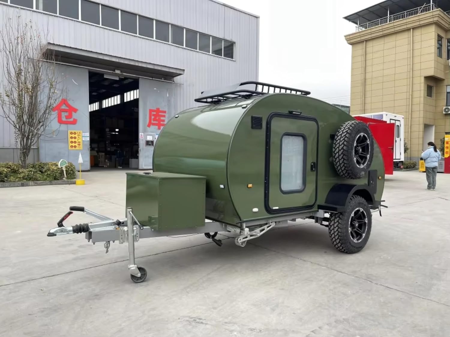 buy teardrop camper trailer,teardrop trailer worth buying,best lightweight travel trailer,teardrop camper pros cons,should I buy a teardrop trailer,teardrop trailer vs pop up unboxing and complete package contents