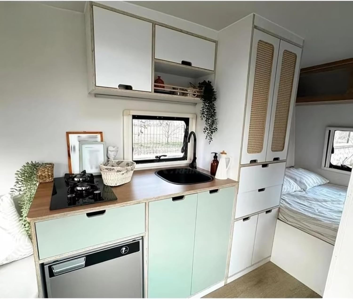 buy teardrop camper trailer,teardrop trailer worth buying,best lightweight camper trailer,teardrop camper pros cons,teardrop trailer vs pop up,should I buy a teardrop trailer performance testing and real-world results