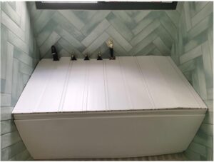 Image 1 of folding bathtub cover worth buying