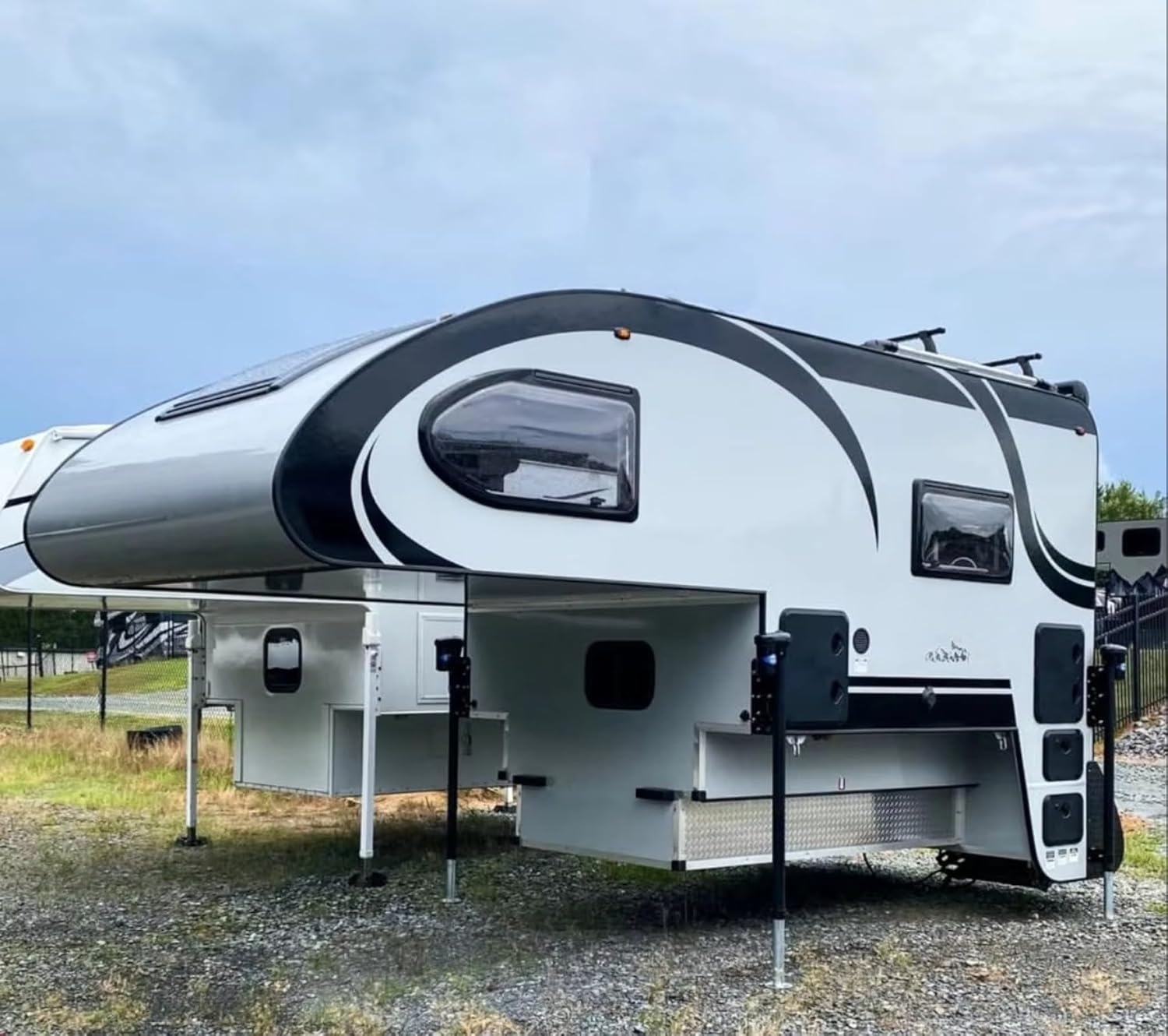 pop up truck camper worth buying,should I buy a pop up truck camper,pop up truck camper pros cons,best pop up truck camper,pop up truck camper vs alternatives,hard shell truck camper honest - detailed features and technical specifications